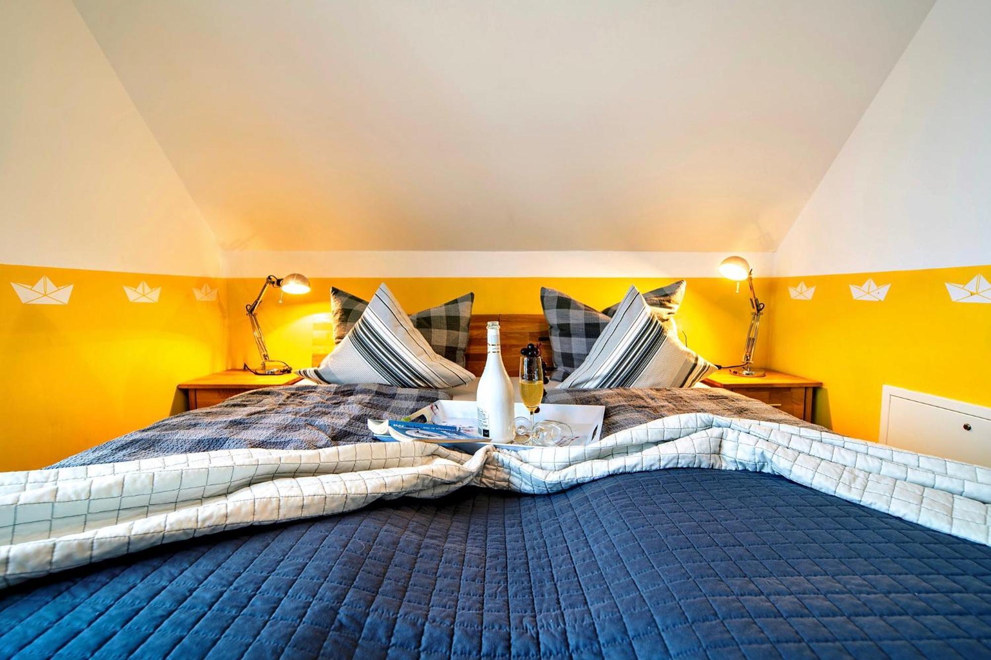 Ferienhaus Lieblingsplatz By Seeblick Ferien Oro, Direkte Wasserlage,Sauna,Kamin Olpenitz Kültér fotó